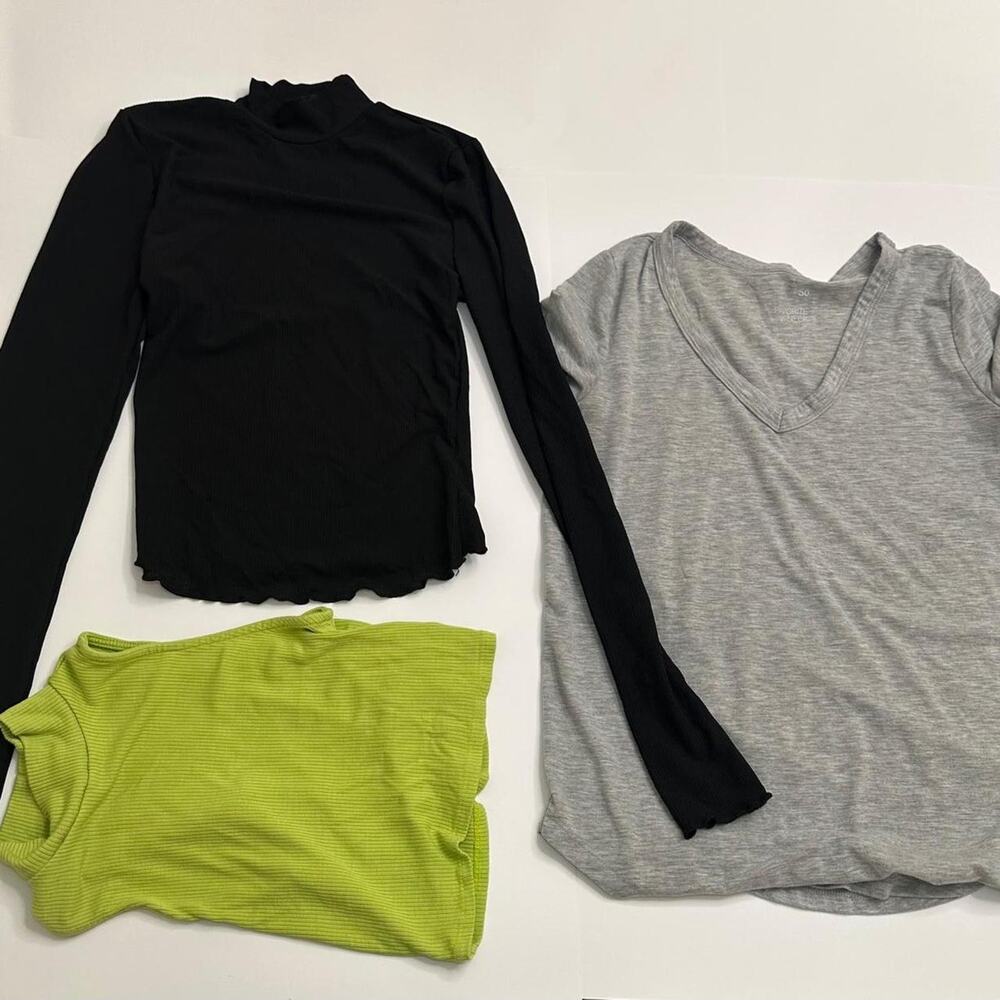 Bundle of 3 long Tops sz S & XS